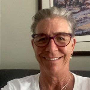 Meet your Posher, Debra